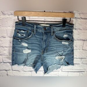 Abercrombie & Fitch Midrise‎ Boyfriend Shorts Distressed denim shorts size 2